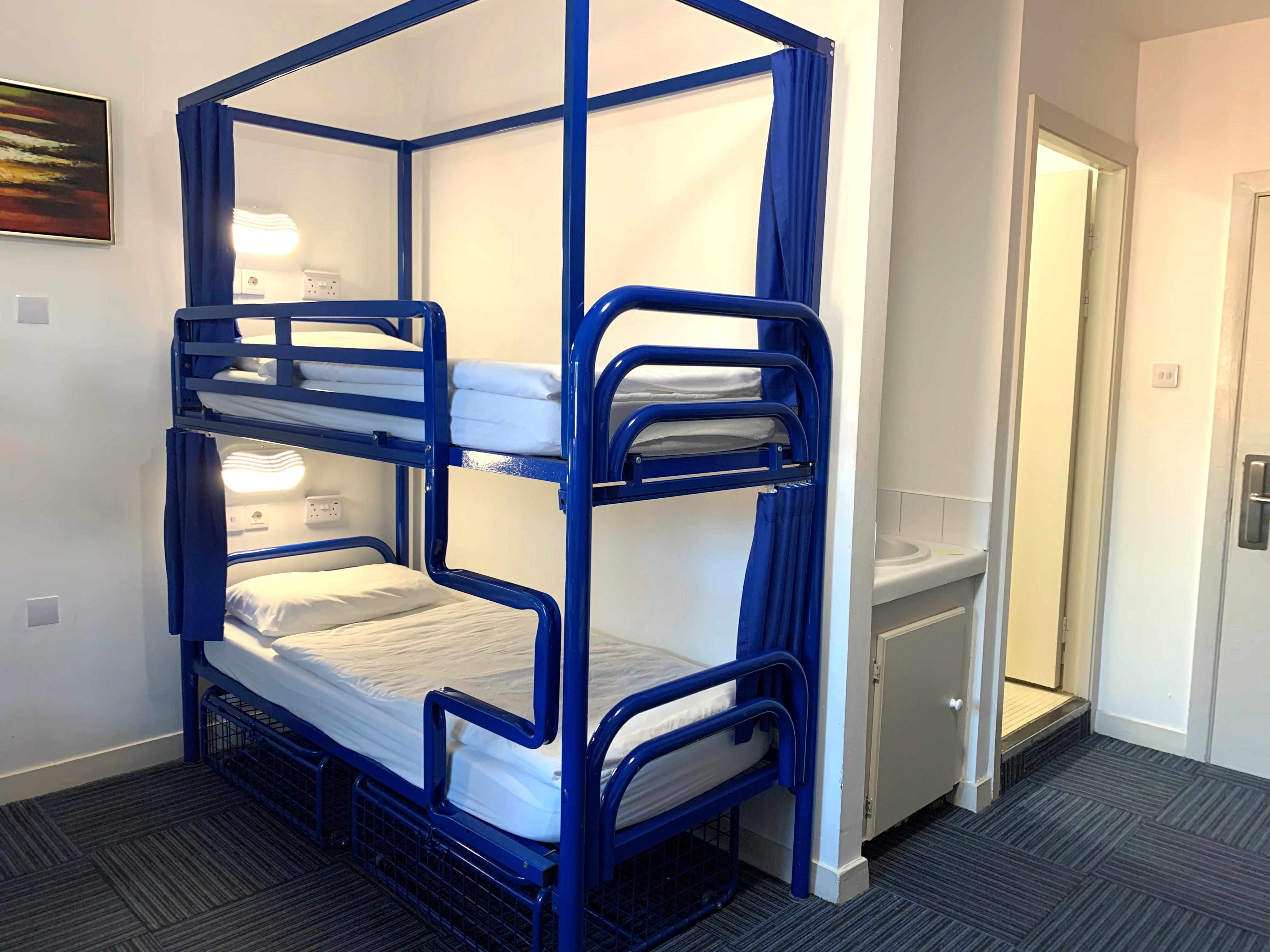 Kinlay Hostel Eyre Square Galway Bagian luar foto