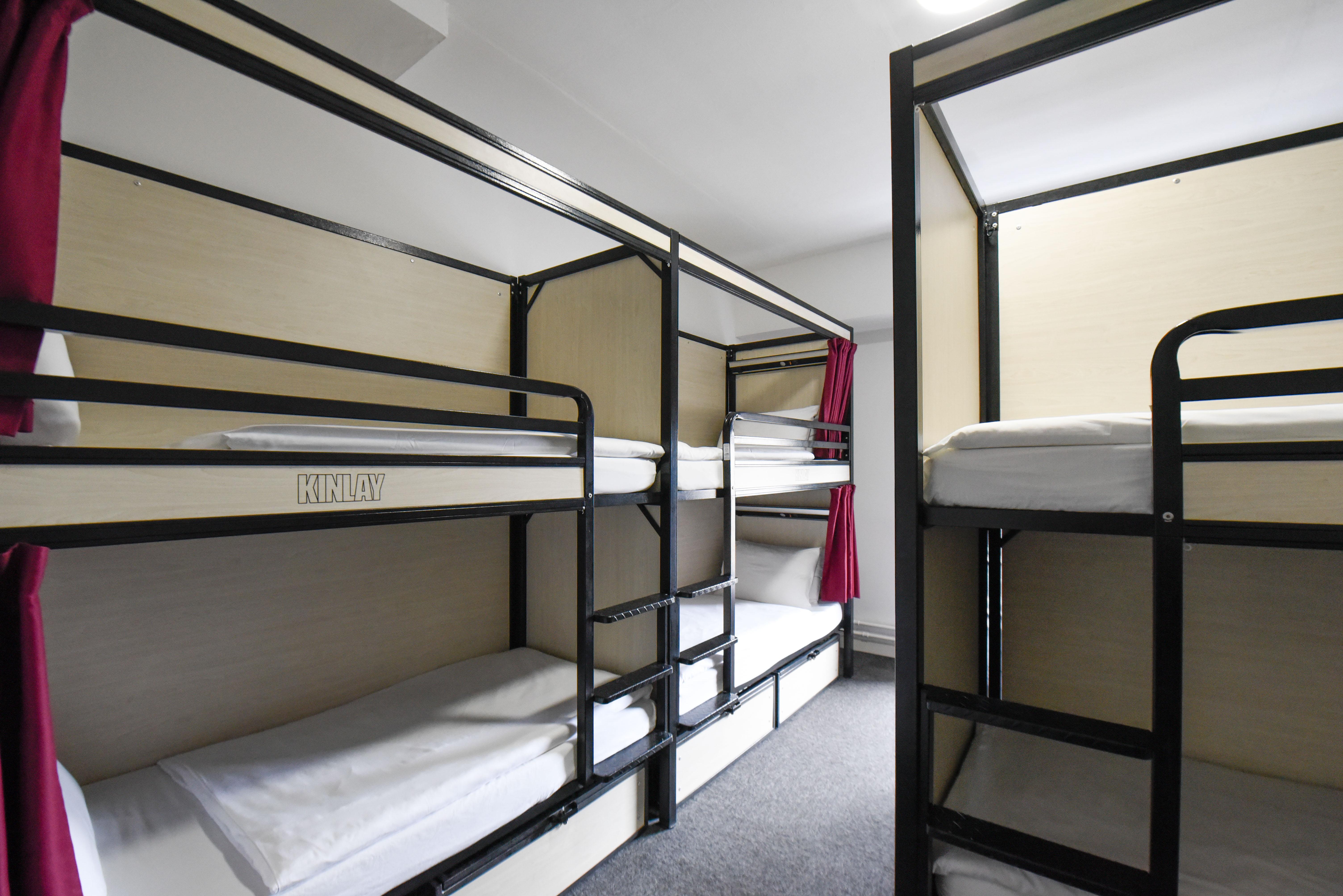 Kinlay Hostel Eyre Square Galway Bagian luar foto